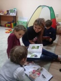 В рамках работы центра "Мы вместе"  проводятся занятия с детьми